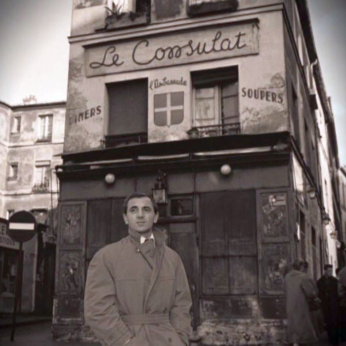 charles aznavour montmartre le consulat